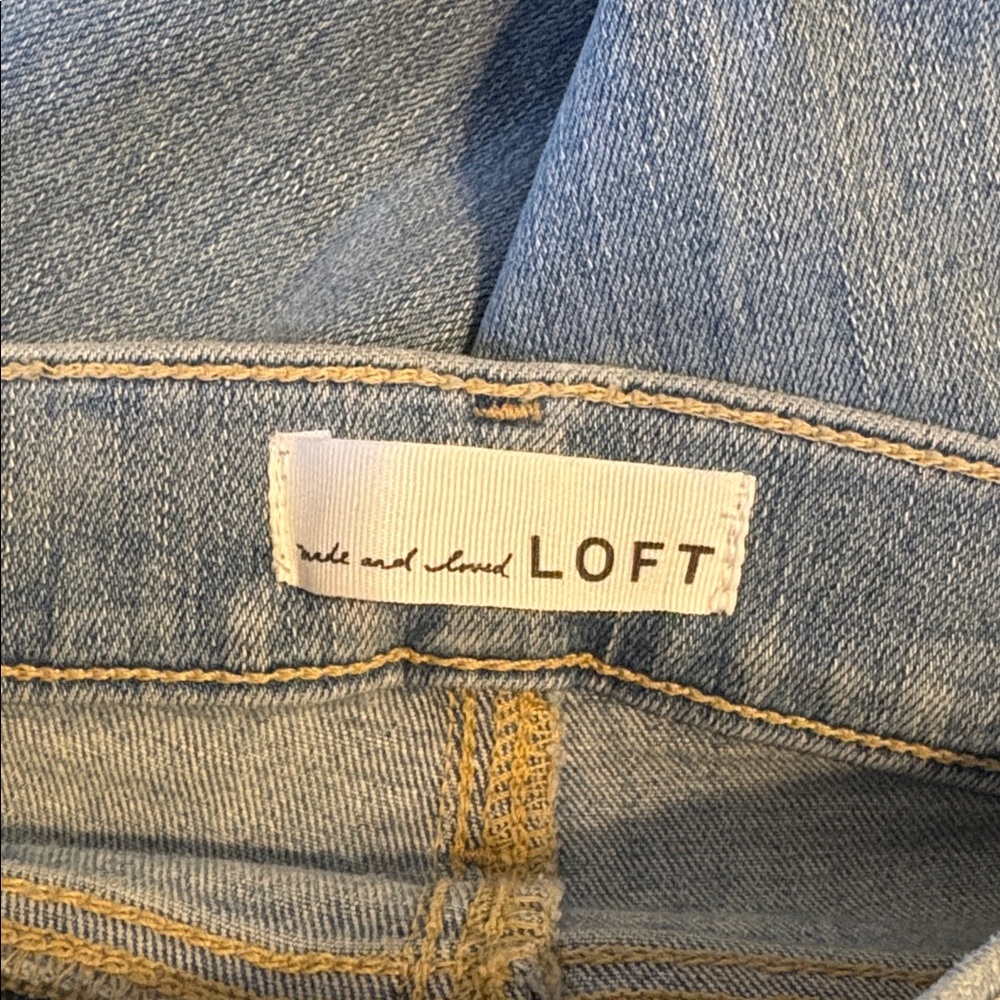 Loft Light Wash Let Down Exposed Button Fly Hem Kick Crop Jeans 00 / 24 Petite - Picture 10 of 11